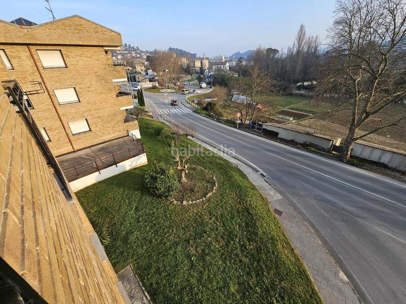 Foto 610d3367-2435-44e1-9474-8b53daa1e075. Piso amplio piso exterior 4 dormitorios con garaje y terrazas en zona tranquila y próxima al centro en Estella / Lizarra