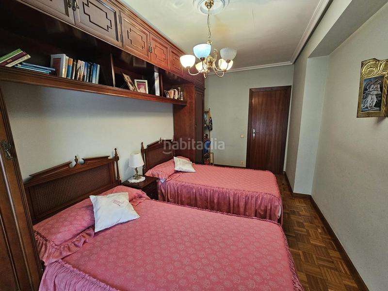 Foto 7a54aa04-5d61-4010-83ef-81ef81958da3. Piso amplio piso exterior 4 dormitorios con garaje y terrazas en zona tranquila y próxima al centro en Estella / Lizarra