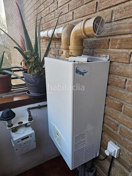 Foto 9f6c308d-cc6b-495e-af76-393ebc9a3428. Piso amplio piso exterior 4 dormitorios con garaje y terrazas en zona tranquila y próxima al centro en Estella / Lizarra