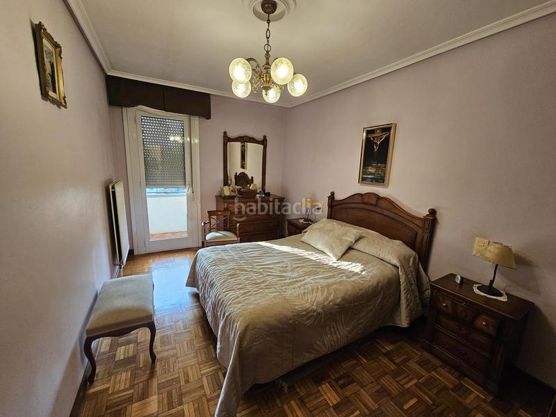 Foto c09a499d-2d06-45d1-8b7b-ec093ed662d7. Piso amplio piso exterior 4 dormitorios con garaje y terrazas en zona tranquila y próxima al centro en Estella / Lizarra