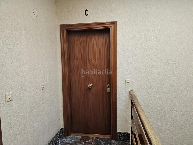 Foto edc64d85-f572-4517-908d-1a4150a882bf. Piso amplio piso exterior 4 dormitorios con garaje y terrazas en zona tranquila y próxima al centro en Estella / Lizarra