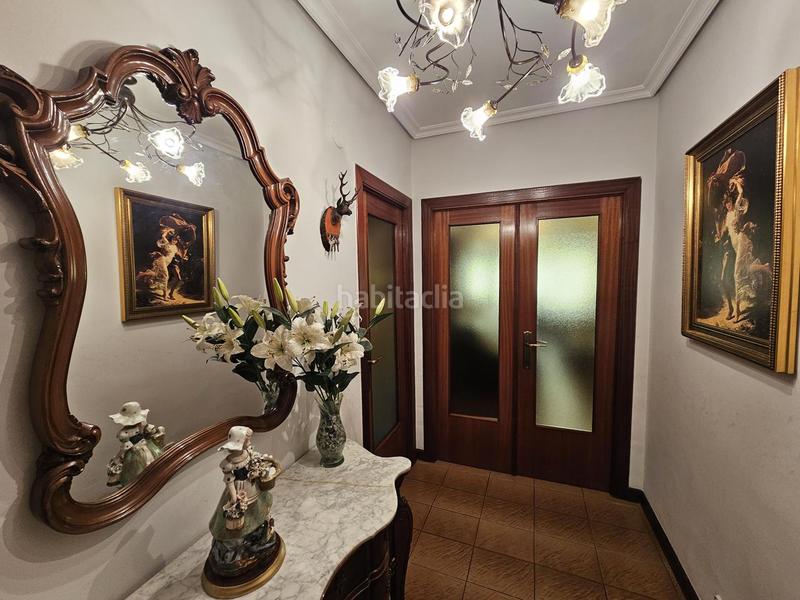 Foto f52c39c0-1679-413b-a535-ea8f62f70b5d. Piso amplio piso exterior 4 dormitorios con garaje y terrazas en zona tranquila y próxima al centro en Estella / Lizarra