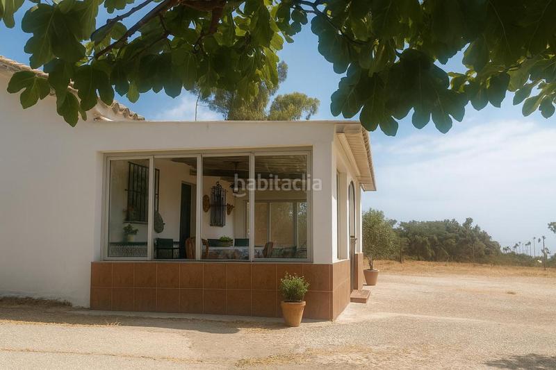 Foto a703401f-789c-45ff-afd3-c6c177edd3d5. Terrain résidentiel dans Las Lomas Estepona