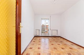 Etagenwohnung in De San Roberto 12