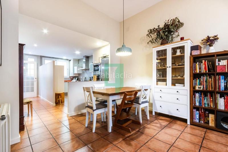 Foto 1ad566b7-a131-4403-9950-604956909d0b. Casa adosada casa reformada en el centro ! en Centre Badalona