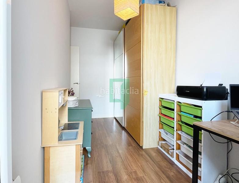 Foto 4391259e-e420-4710-b04b-69426e5dd4e3. Casa adosada casa reformada en el centro ! en Centre Badalona