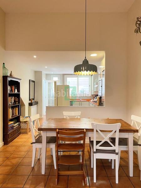 Foto 4dc1ea0f-86bf-46d5-a9e3-b5d7a4eee462. Casa adosada casa reformada en el centro ! en Centre Badalona