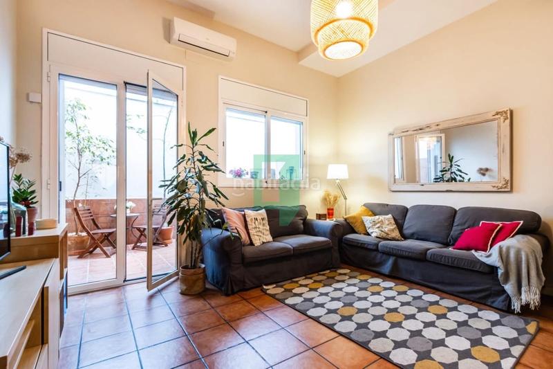 Foto ca62944e-1e79-4adb-95f1-8605f73fa751. Casa adosada casa reformada en el centro ! en Centre Badalona