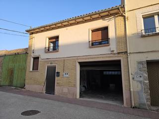 House  La reca. Casa en venta en arróniz navarra  reformada, amplia y con grande