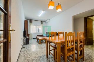 Appartamento  Carrer de la conquista. Piso 3 hab. ite pasada, excelente ubicación