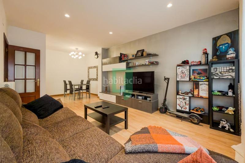 Foto 2dc9f424-cbdd-4cb9-ba17-05c83a05990d. Erdgeschoss mit heizung pool in Puigfred Badalona