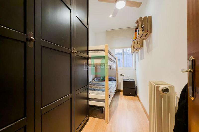 Foto 65d9ee36-f3b8-42e5-8088-14f5b91d2c71. Piano terra con riscaldamento piscina in Puigfred Badalona