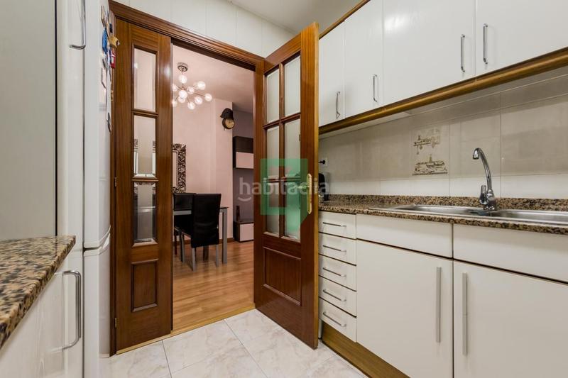 Foto ee260739-2129-4c64-84fa-f4d933a7c21a. Planta baixa amb calefacció piscina a Puigfred Badalona