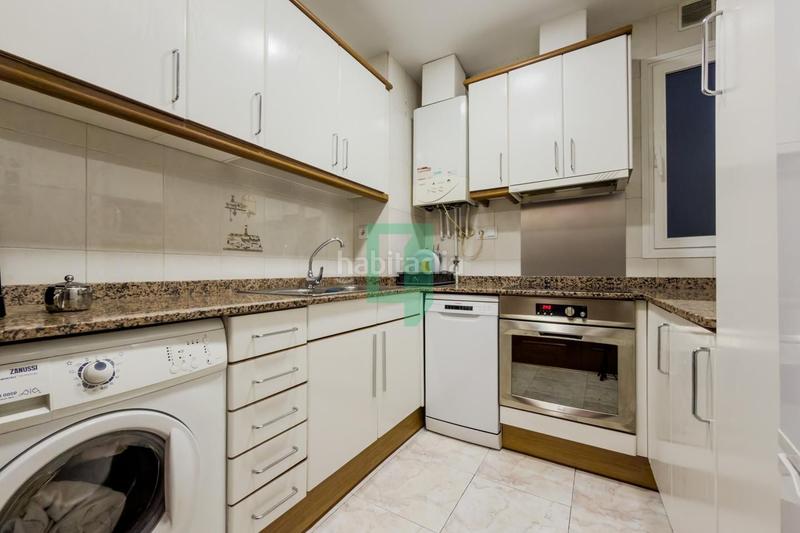 Foto db1bb3c1-6dbc-4ac4-b856-9d42e2a0a395. Planta baja en Puigfred Badalona