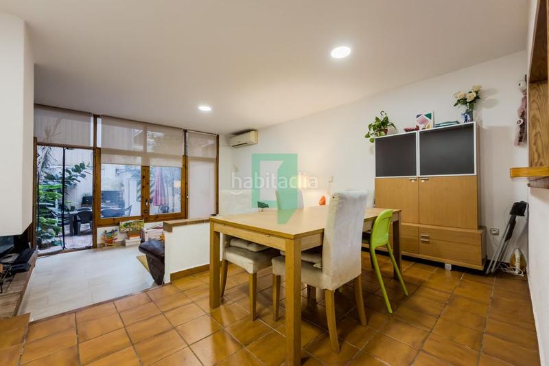 Foto a34fd9a9-05cb-4d93-ae42-f608699b23ce. Casa adossada amb calefacció a Progrés - Pep Ventura Badalona