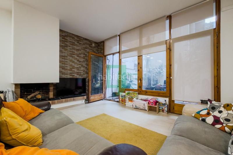 Foto abc5a366-c136-4927-ba96-0237721de6e6. Casa adossada amb calefacció a Progrés - Pep Ventura Badalona