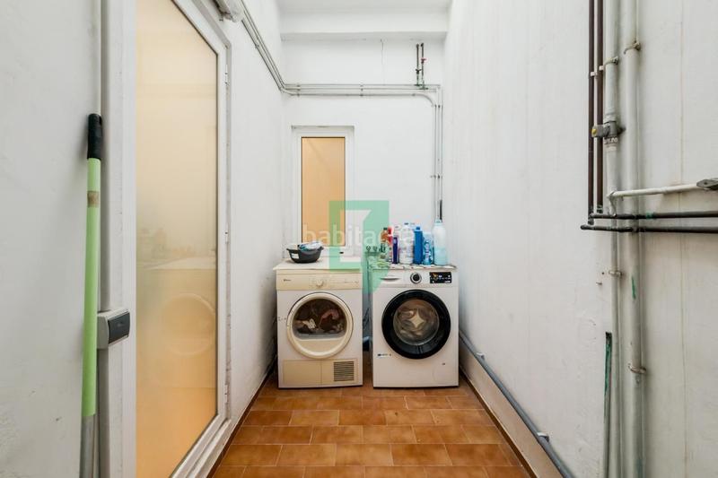 Foto b9c378fb-ffb5-4f67-9729-97dd847288d4. Casa adossada amb calefacció a Progrés - Pep Ventura Badalona