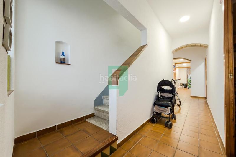 Foto cc6bf0e1-69ef-4800-a2a6-43893c4a74e3. Casa adossada amb calefacció a Progrés - Pep Ventura Badalona