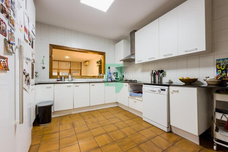 Foto f8801281-4570-4980-ac13-333d9fd9ae4b. Casa adossada amb calefacció a Progrés - Pep Ventura Badalona