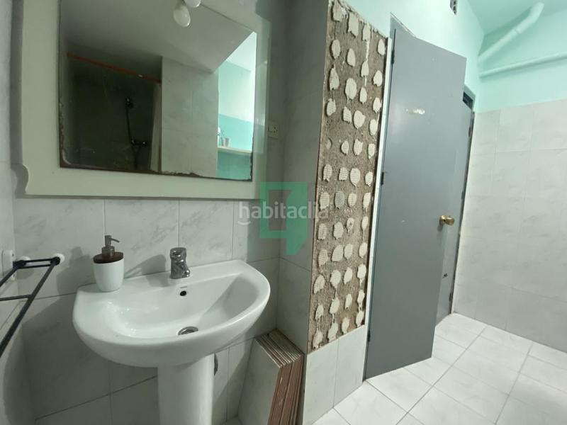 Foto 0cab5596-fca2-49f5-91fd-744af1b40f11. Local commercial dans Progrés - Pep Ventura Badalona