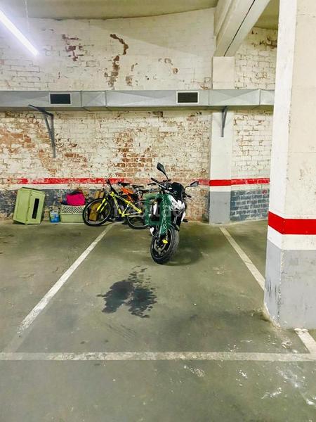 Foto 09261fce-12e0-455f-82ad-9f0bf087a88c. Parking voiture dans Morera Badalona