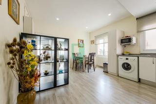 Appartement  De lloreda. Fantástico piso reformado en avenida lloreda!!