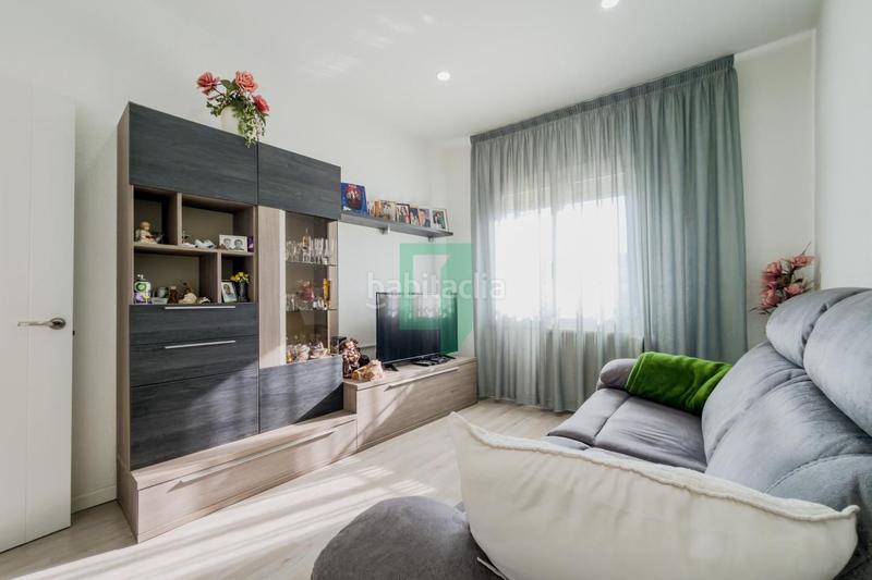 Foto efc26927-263b-453e-a784-8f0818a45ece. Etagenwohnung mit heizung in Lloreda Badalona