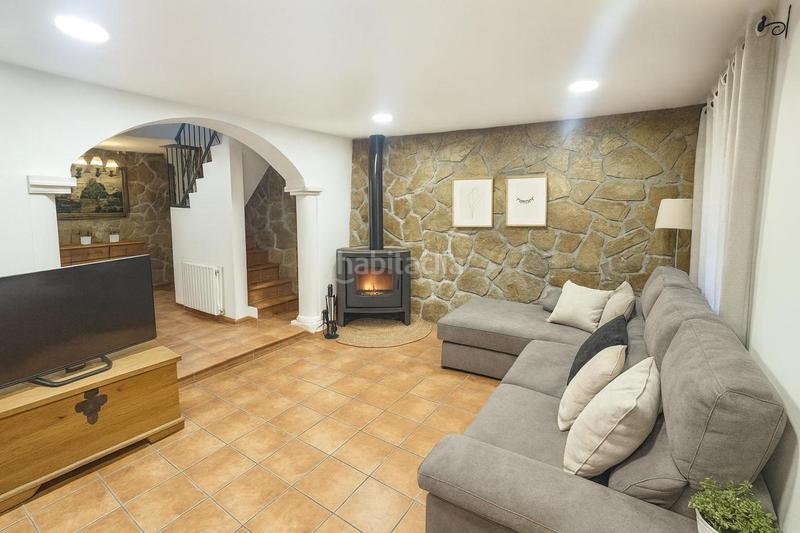 Foto cbd8a0e6-fbbe-4aa3-ac4b-a4c5e56bf503. Maison avec chauffage dans Piera