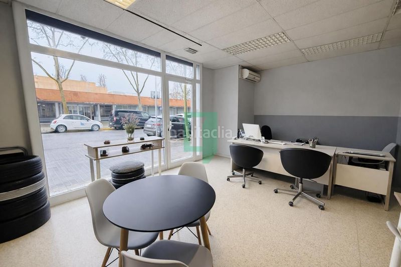 Foto 07a1aa69-561c-4c61-bb13-0103d69366e9. Local comercial a Puigfred Badalona