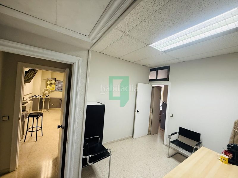 Foto 556486f8-7178-4729-b564-86a310643fe6. Local comercial a Puigfred Badalona