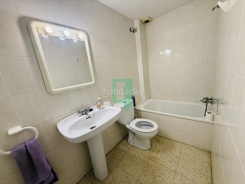 Foto 96e9a7a8-c132-4298-87e7-0488af87a720. Local comercial a Puigfred Badalona