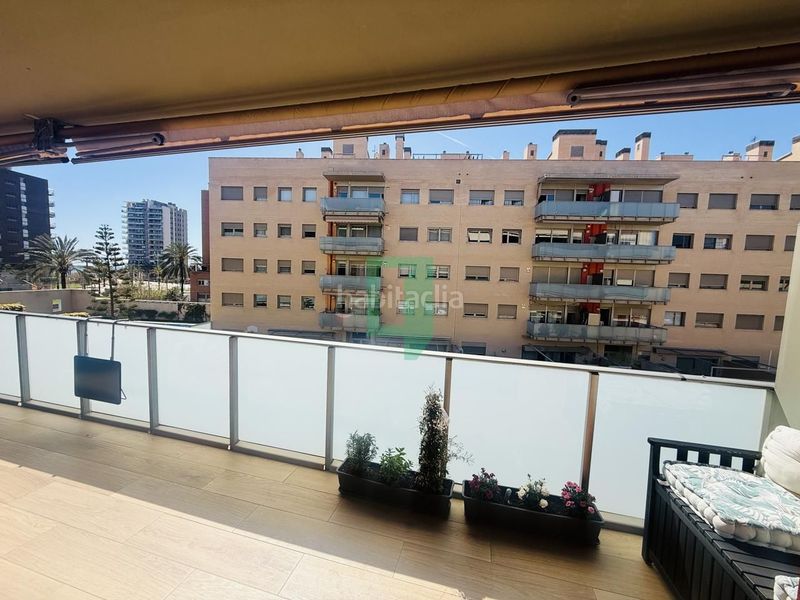 Foto 5b6f5450-f64a-43d0-a0ad-e5396d5f1a34. Pis amb calefacció piscina a Port Badalona