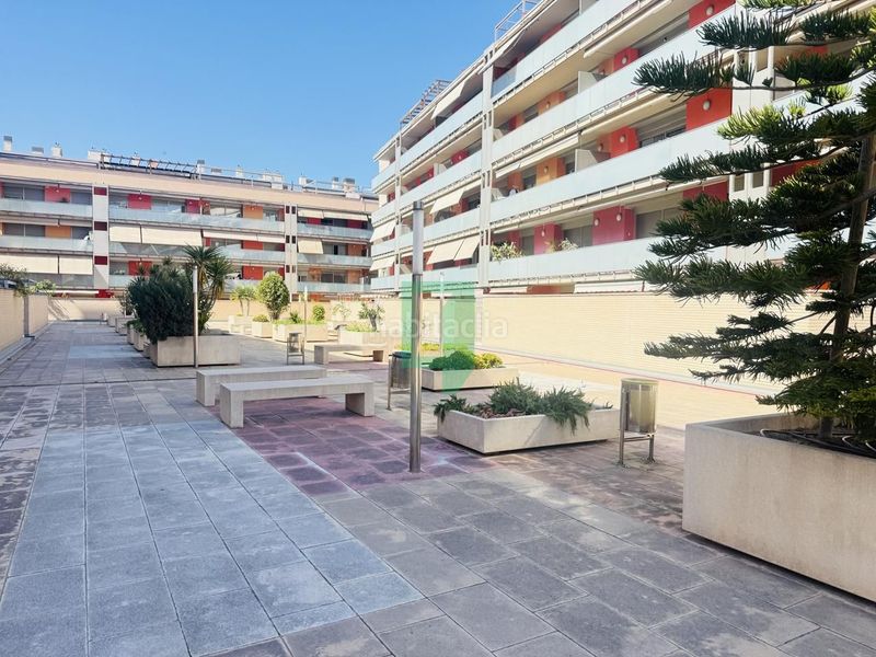 Foto a00be590-c638-4e6c-a650-6f29d4cfaf07. Pis amb calefacció piscina a Port Badalona