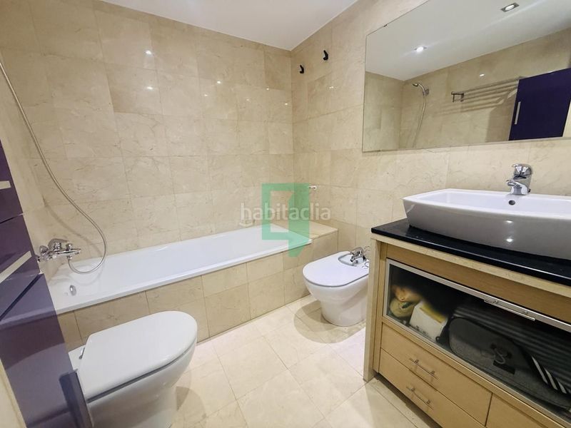 Foto f2f54598-17a6-4a15-aa53-47ca9572307e. Pis amb calefacció piscina a Port Badalona