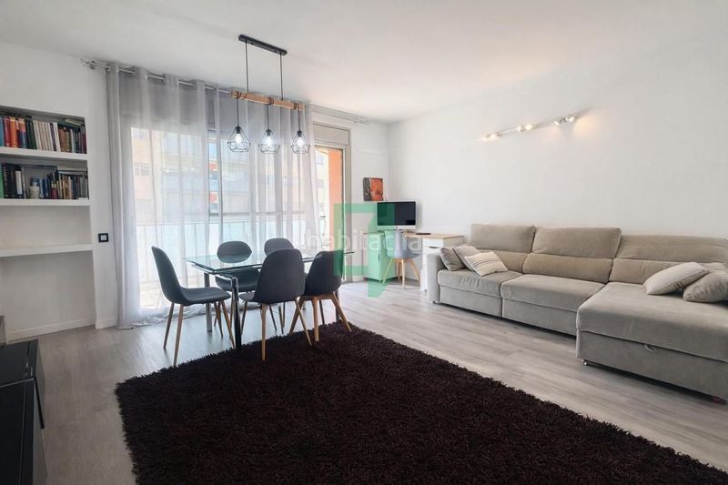 Foto fb046dfc-a7f9-4f59-9620-6d98f65cb9a5. Pis amb calefacció piscina a Port Badalona