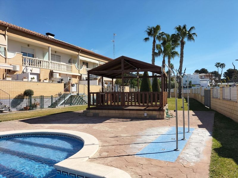 Foto 16865ec2-fa15-4a7a-b8c6-abbe10680b6e. Casa amb calefacció piscina a Cunit residencial Cunit