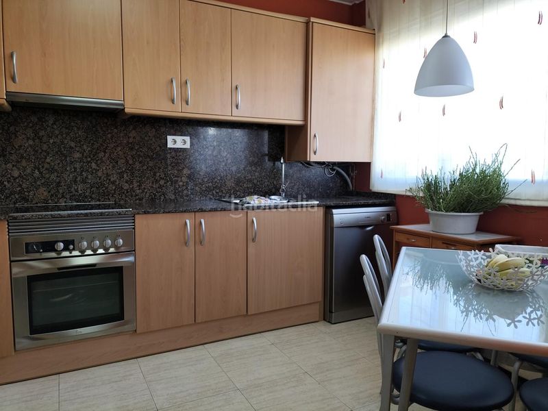 Foto e977633f-6a73-46a9-93ae-ea5f238d9dc5. Casa amb calefacció piscina a Cunit residencial Cunit