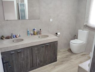 Casa  D'oceania. Casa  chalet en can parellada