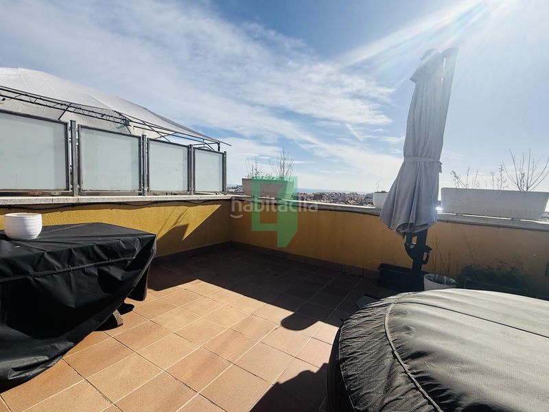 Foto efdfceb3-61a5-4ce1-b177-26b06e7a19d9. Casa adossada amb calefacció a Bonavista Badalona