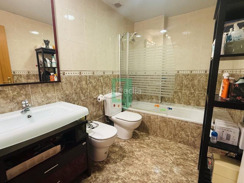 Foto 752f81f9-59fd-4bb4-b665-485495ab3a65. Casa adossada a Bonavista Badalona