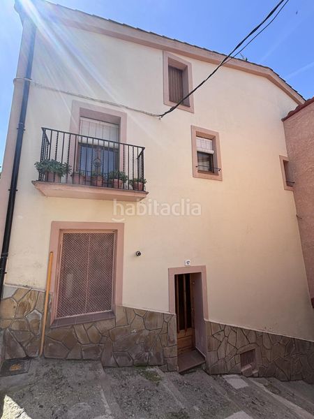 Foto 1db2bc55-4987-432c-919b-3712422c763f. Casa amb calefacció a Oliana