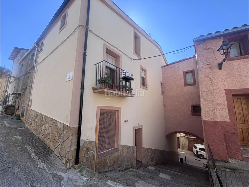 Foto 2c9c0f71-18a1-40c0-af95-6a933c2463a5. Casa amb calefacció a Oliana