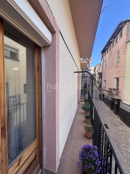 Foto e416c0e0-107c-421e-9e36-675c26ab9676. Casa amb calefacció a Oliana