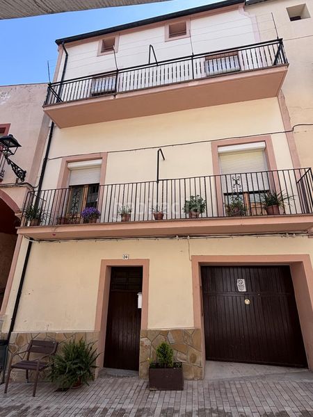 Foto f5fef6f3-158d-40b8-aaae-338727ed2909. Casa amb calefacció a Oliana