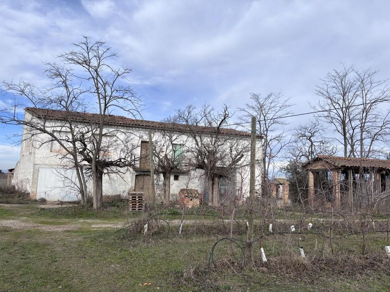 Foto 75d60149-4d52-46f5-9e89-381a50e21a87. Maison avec parking dans Tornabous
