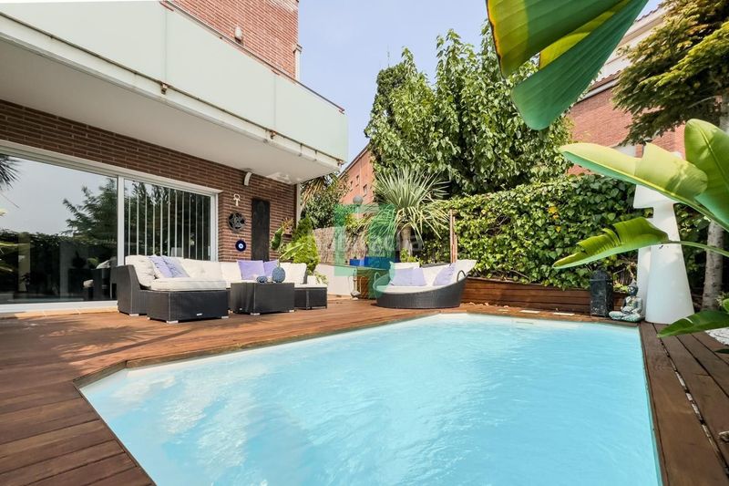 Foto dc44677d-d440-473b-bd7c-06cf50707e7e. Casa amb calefacció piscina a Tiana