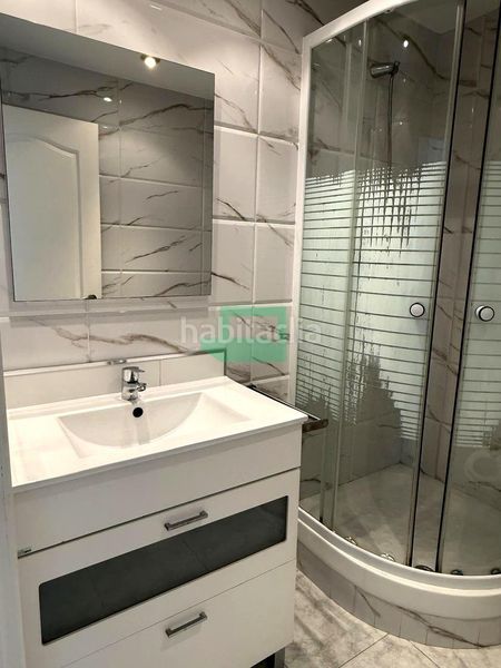 Foto f355cb93-7cef-46fc-985b-c12ceb1f66ad. Casa amb aparcament a Progrés - Pep Ventura Badalona