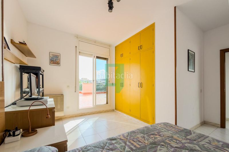 Foto 28382a18-fec6-4b41-ae3a-ee70c2c63e7d. Dúplex amb calefacció a Canyadó Badalona