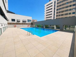 Miete Etagenwohnung  De ponent. Piso luminoso, 3 habitaciones, piscina y parking.