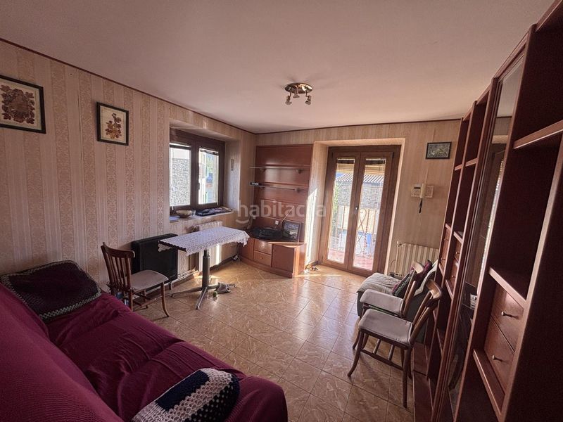 Foto 0560fca4-6211-4713-b798-0a595ce1d0bf. Casa amb calefacció aparcament a Ribera d´Urgellet